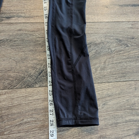 Oakley Women's Small Black Base Layer Leggings Pants Lightweight Running Workout - Picture 6 of 6